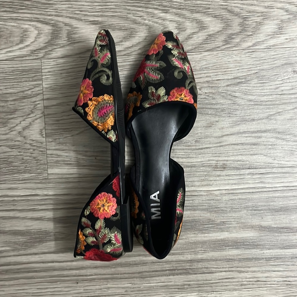 Black Patterned Flats - image 1